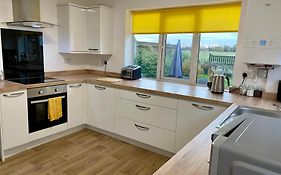 Simla Bungalow, Tetney, Spacious Parking, Private Garden